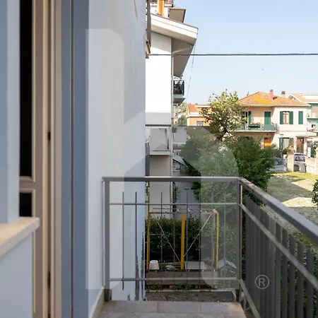 Homiday - Via Roma, 32 Apartmán Pineto